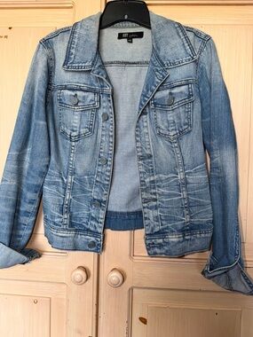 Kut from the Kloth Distressed Light Blue Denim Jacket